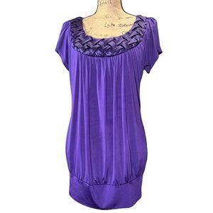 Free 2 Luv EC deep purple woven scoop neckline top. Size 1X